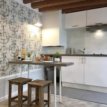 Feydeau - Bel Appartement- 2p - 2 *